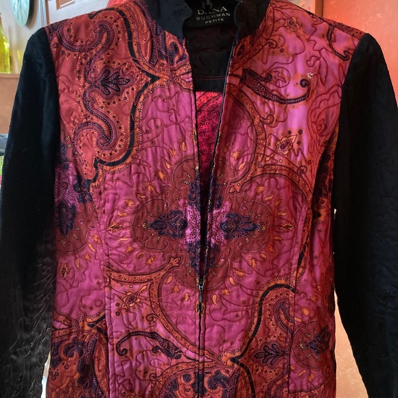 Dana Buchman Quilted Jacket in Red/Pink Paisley Sz 6P - Picture 1 of 5